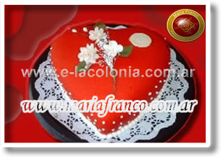 Torta con forma de Corazon Rojo - Maria Franco